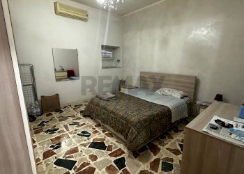 Camera / camera da letto - Four-room apartment Via Palermo
 
727, Catania - photo 8