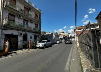 Edificio all\'aperto - Four-room apartment Via Palermo
 
727, Catania - photo 12