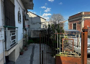 Balcone - Four-room apartment Via Palermo
 
727, Catania - photo 15