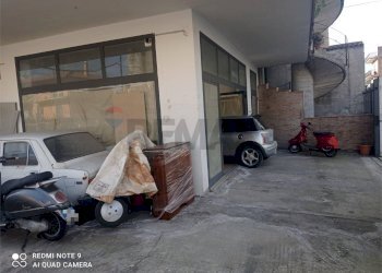 Parcheggio - Commercial Premises via francavilla
 
331, Taormina - photo 4