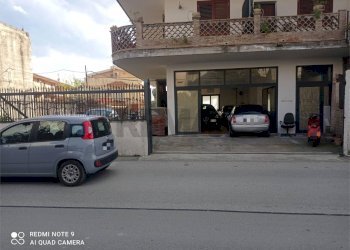 Edificio all\'aperto - Commercial Premises via francavilla
 
331, Taormina - photo 5