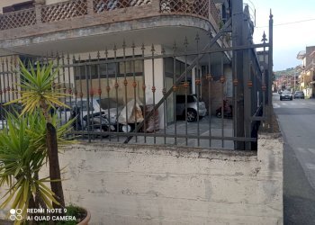 Edificio all\'aperto - Commercial Premises via francavilla
 
331, Taormina - photo 7