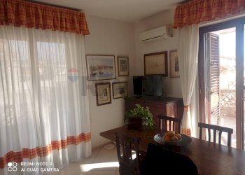 Sala da pranzo - Trilocale via francavilla
 
331, Taormina - foto 1