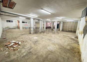 Parcheggio - Magazzino Via Salvatore Aldisio
 
., Catania - foto 17