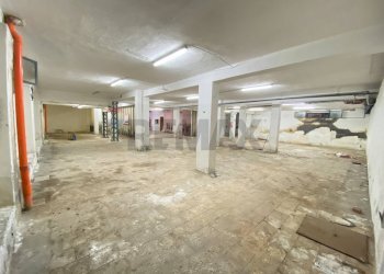 Parcheggio - Magazzino Via Salvatore Aldisio
 
., Catania - foto 20