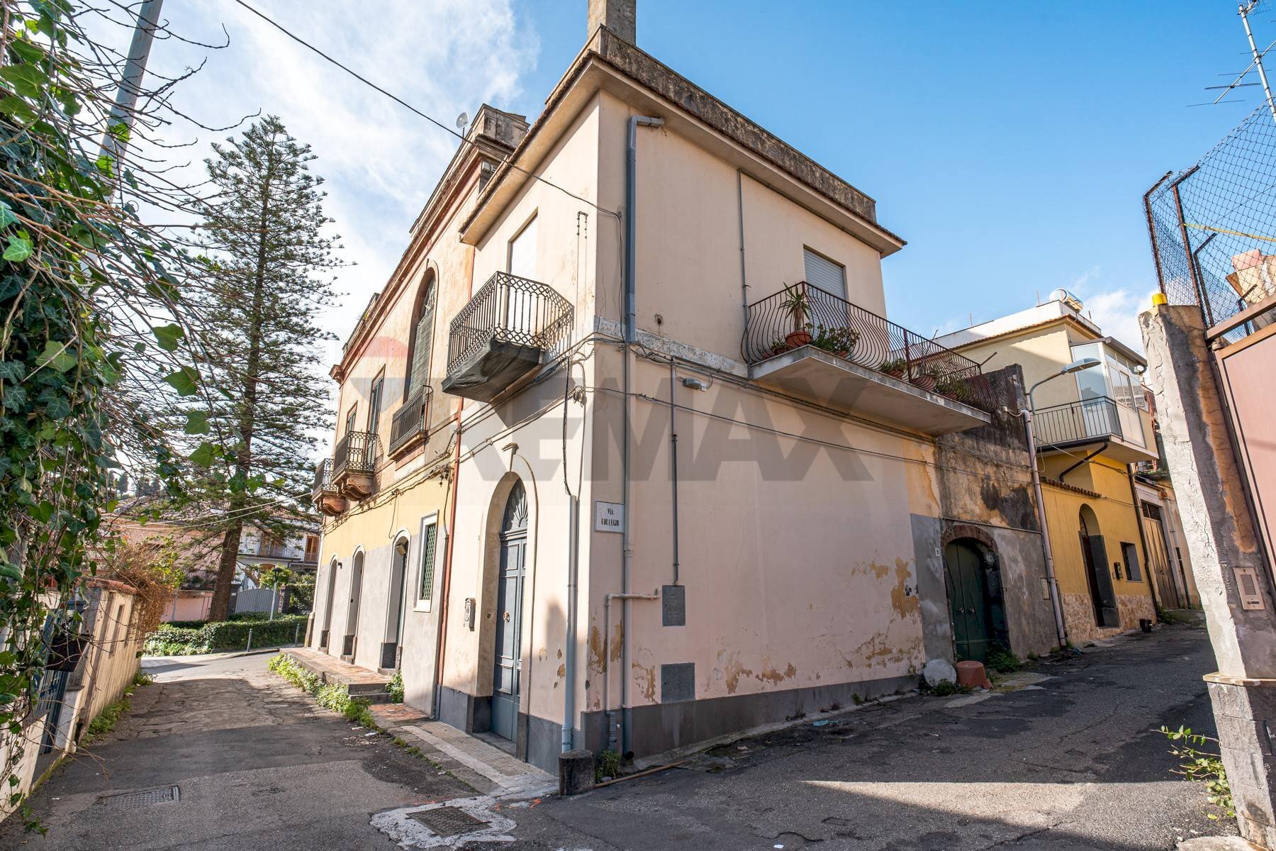 Edificio all\'aperto - Casa indipendente via Etnea
208, Mascali - foto 3