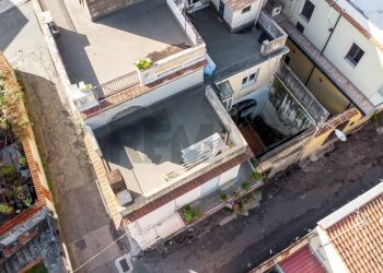 Edificio all\'aperto - Casa indipendente via Etnea
 
208, Mascali - foto 35