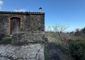 Casa all\'aperto - Terreno agricolo via linguaglossa
 
37, Sant'Alfio - foto 7