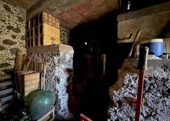 Sala da pranzo - Terreno agricolo via linguaglossa
 
37, Sant'Alfio - foto 20