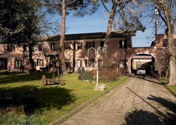 Casa all\'aperto - Locale Commerciale Ceregnano - foto 2