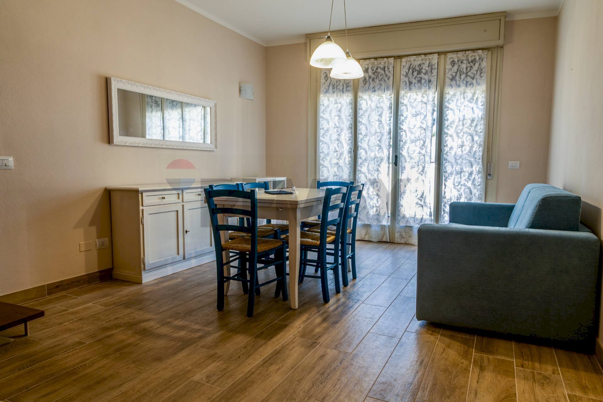 Sala da pranzo - Quadrilocale Viale Leonardo da Vinci
 
114, Comacchio - foto 2