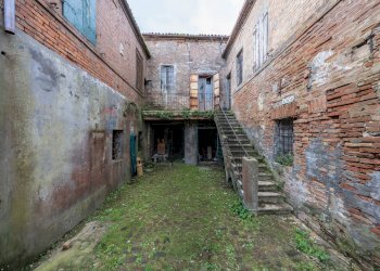 Giardino - Casa indipendente Corso Mazzini
 
82, Comacchio - foto 28