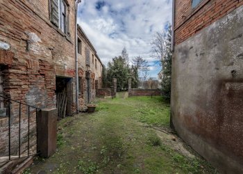 Giardino - Casa indipendente Corso Mazzini
 
82, Comacchio - foto 30