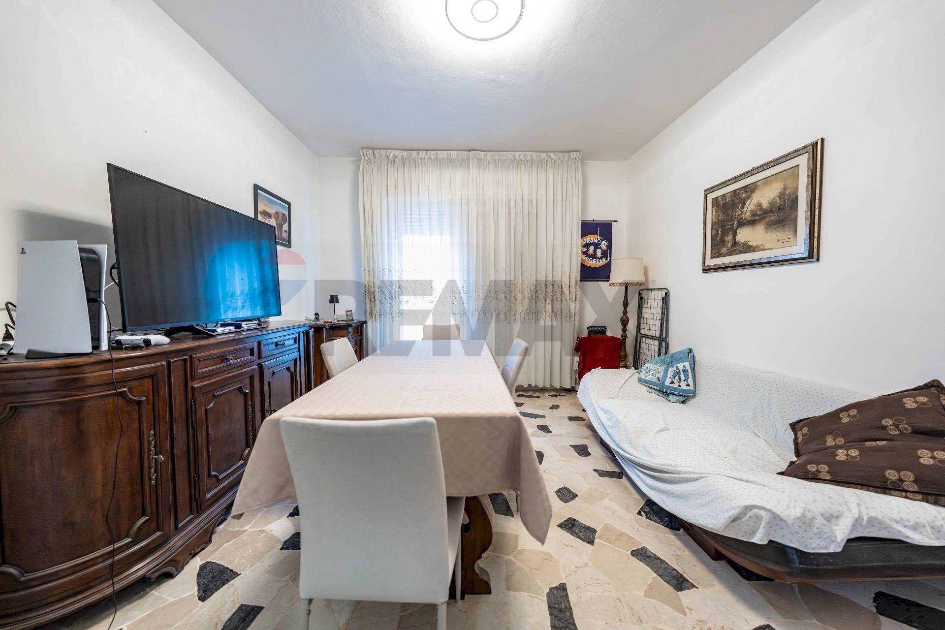 Sala da pranzo - Trilocale Via Ippolito Severi
 
17, Ferrara - foto 3