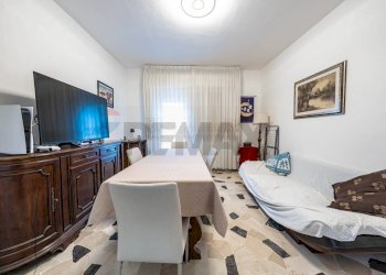 Sala da pranzo - Trilocale Via Ippolito Severi
 
17, Ferrara - foto 3