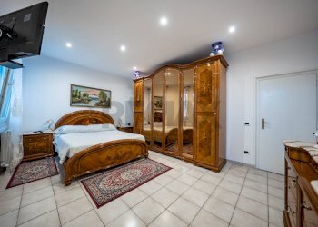 Camera / camera da letto - Three-room apartment Copparo - photo 12