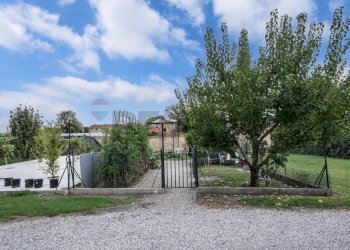 Giardino - Three-room apartment Copparo - photo 19