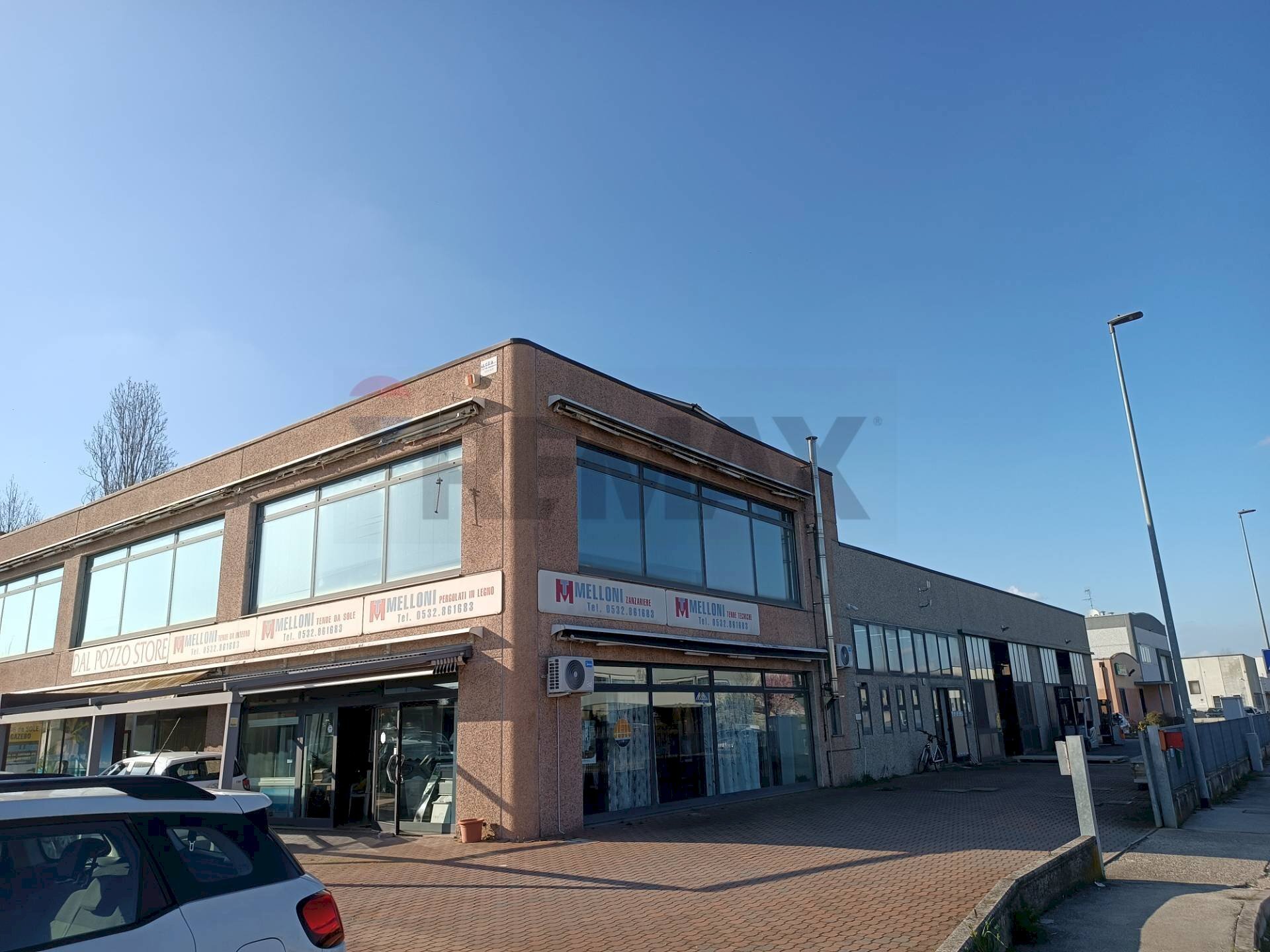 Edificio all\'aperto - Ufficio via Scarsella
 
3, Copparo - foto 1