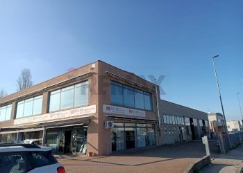 Edificio all\'aperto - Ufficio via Scarsella
 
3, Copparo - foto 1