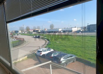 Balcone - Ufficio via Scarsella
 
3, Copparo - foto 3