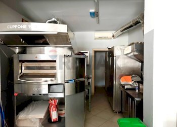 Cucina - Locale Commerciale Ferrara - foto 9