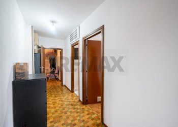 Hall / corridoio - Quadrilocale Carpi - foto 23