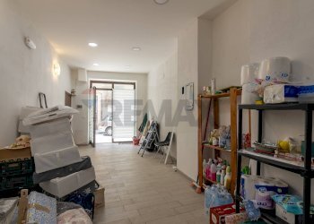 Soggiorno - Locale Commerciale Via G. Garibaldi
 
82, Palazzolo Acreide - foto 5