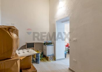 Non correlato - Locale Commerciale Via G. Garibaldi
 
82, Palazzolo Acreide - foto 10