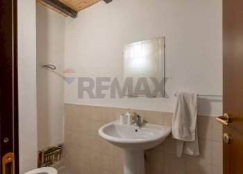 Bagno - Locale Commerciale Via G. Garibaldi
 
82, Palazzolo Acreide - foto 16