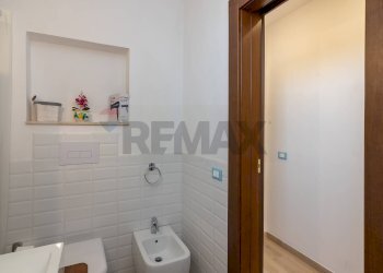 Bagno - Bilocale Via G. Garibaldi
 
80, Palazzolo Acreide - foto 12