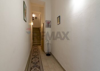 Hall / corridoio - Bilocale Via G. Garibaldi
 
80, Palazzolo Acreide - foto 2