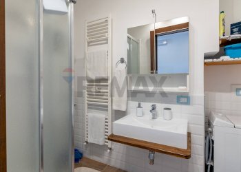 Bagno - Bilocale Via G. Garibaldi
 
80, Palazzolo Acreide - foto 10