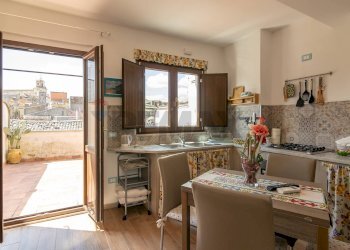 Cucina - Bilocale Via G. Garibaldi
 
80, Palazzolo Acreide - foto 15