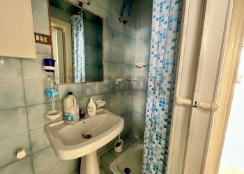 Bagno - Bilocale Via Giovanni Antonio Campano
 
198, Napoli - foto 13