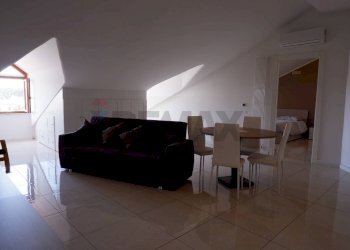 Sala da pranzo - Attico Piazza Vanvitelli
26, Caserta - foto 4