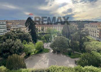 Edificio all\'aperto - Attico Piazza Vanvitelli
 
26, Caserta - foto 24