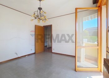 Stanza vuota - Appartamento Via Gioacchino Rossini
 
14, Cartura - foto 12