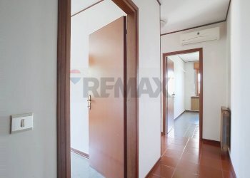 Hall / corridoio - Appartamento Via Gioacchino Rossini
 
14, Cartura - foto 14