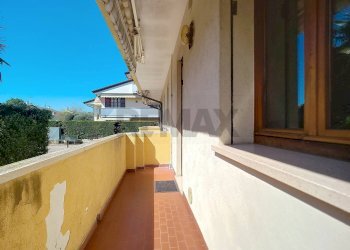 Balcone - Appartamento Via Gioacchino Rossini
 
14, Cartura - foto 23