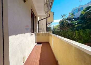 Balcone - Appartamento Via Gioacchino Rossini
 
14, Cartura - foto 24