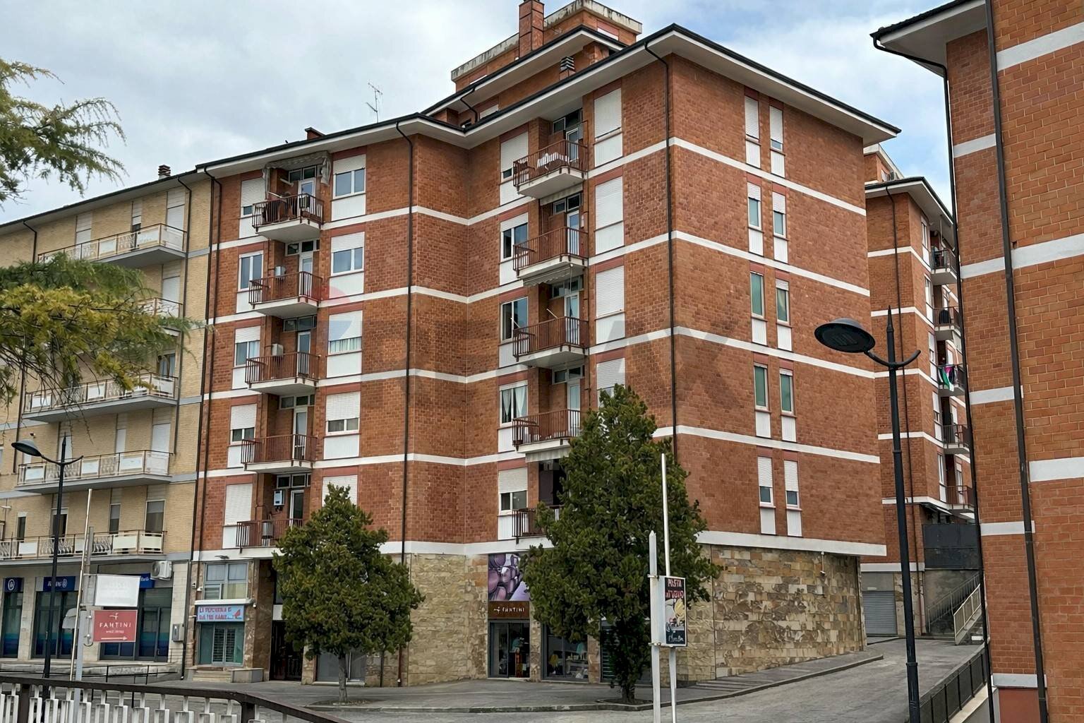 Edificio all\'aperto - Appartamento Via Strinella
 
22, L'Aquila - foto 1