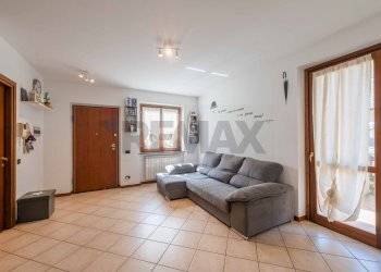 Soggiorno - Three-room apartment VIA GALILEO GALILEI
6A, Azzano San Paolo - photo 3