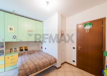 Camera / camera da letto - Three-room apartment VIA GALILEO GALILEI
6A, Azzano San Paolo - photo 6