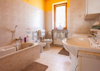 Bagno - Bilocale catabione
 
44, Gazzaniga - foto 6