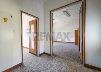 Hall / corridoio - Casa indipendente Torre Boldone - foto 15