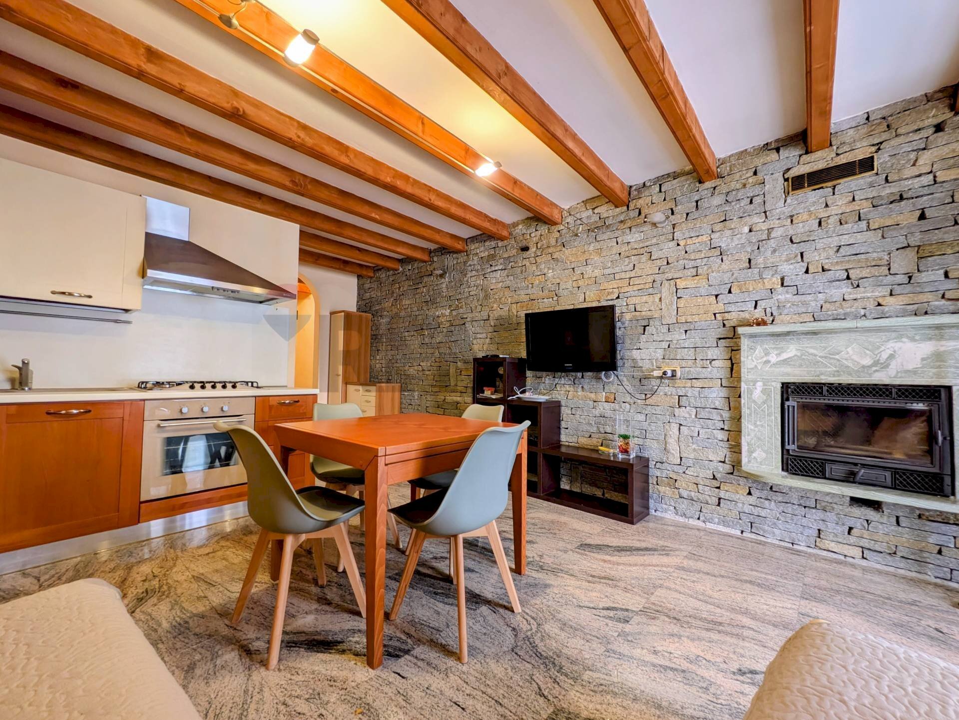 Sala da pranzo - Trilocale Costa Volpino - foto 1