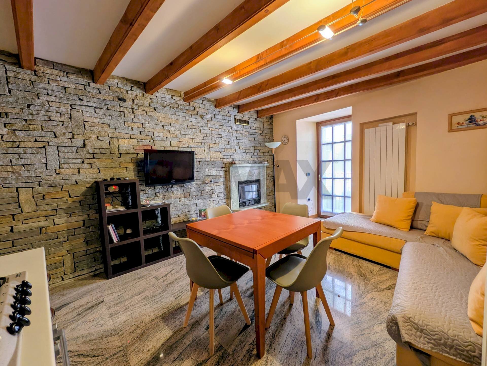 Sala da pranzo - Trilocale Costa Volpino - foto 3