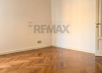 Stanza vuota - Bilocale VIA LUIGI SETTEMBRINI
 
45, Milano - foto 10