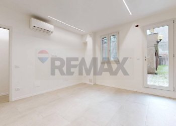 Stanza vuota - Bilocale Via Azzo Carbonera
 
19, Milano - foto 1