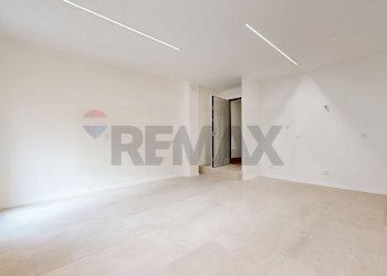 Stanza vuota - Bilocale Via Azzo Carbonera
 
19, Milano - foto 4